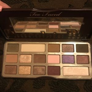 Too faced chocolate bar